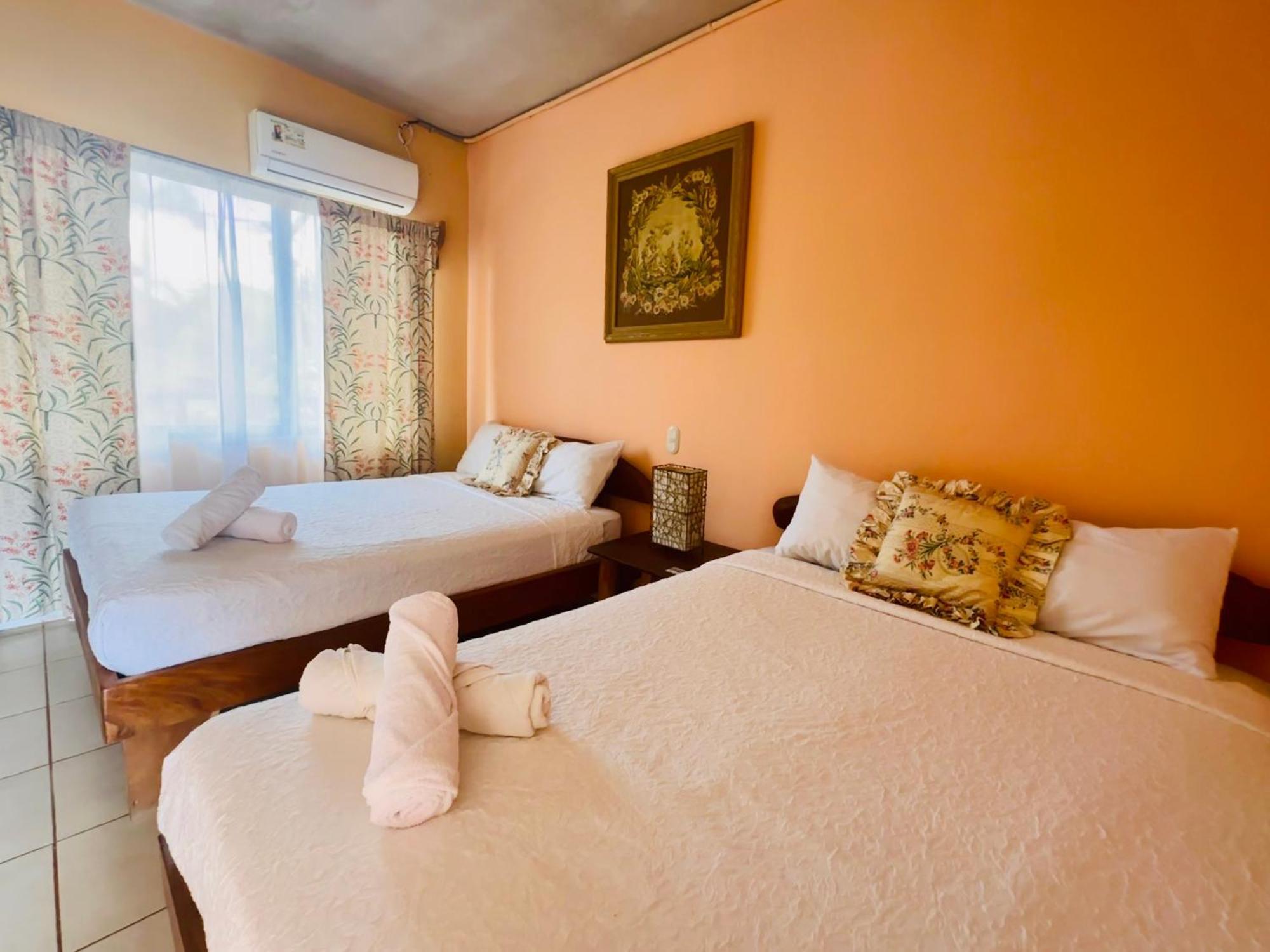Hotel Georgi Cr Veintisiete de Abril Экстерьер фото